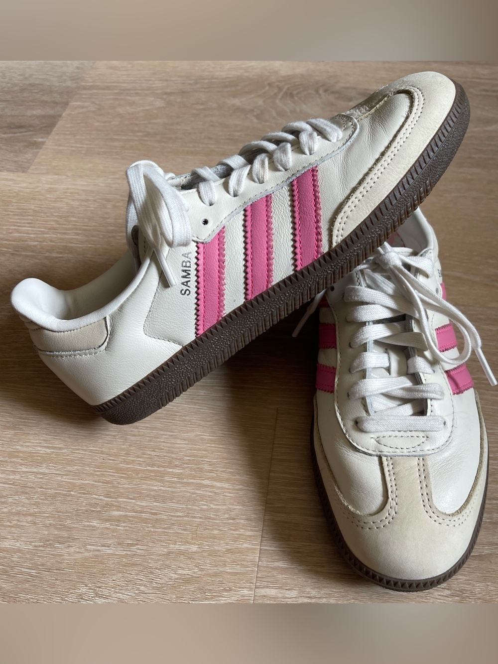 ADIDAS Samba OG Women’s White and Lucid Pink Leather Low Top Sneakers IG1962